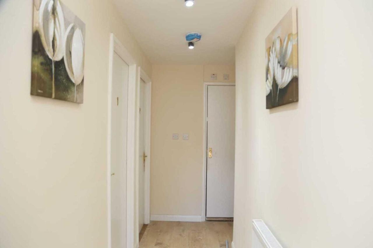 Budget 4-bedrooms In Thamesmead Hébergement de vacances