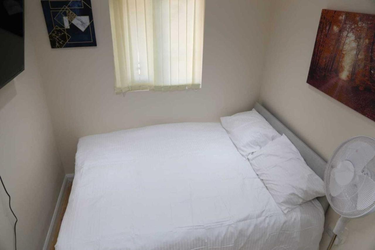 Hébergement de vacances Budget 4-bedrooms In Thamesmead Londres
