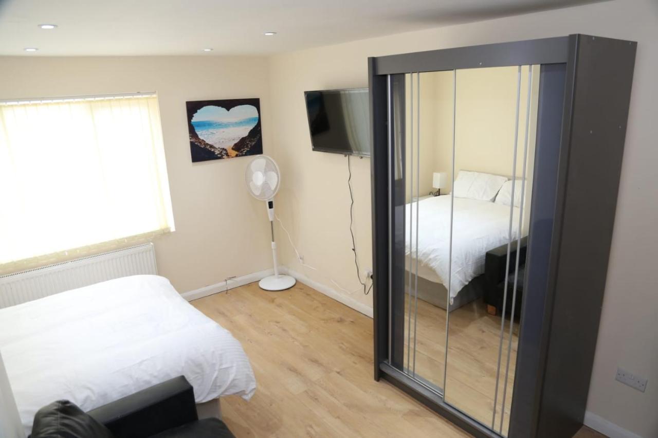 Budget 4-bedrooms In Thamesmead Londres