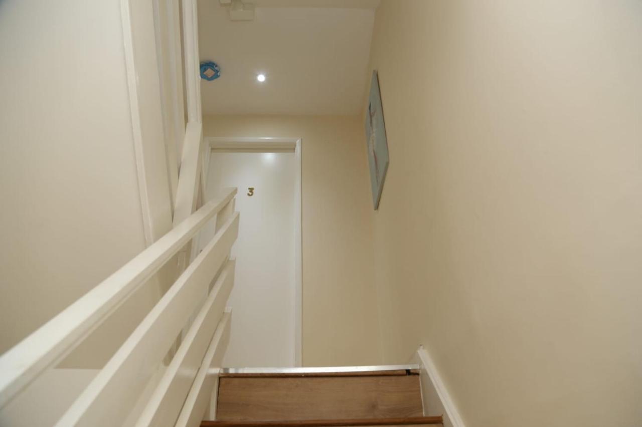 Budget 4-bedrooms In Thamesmead *