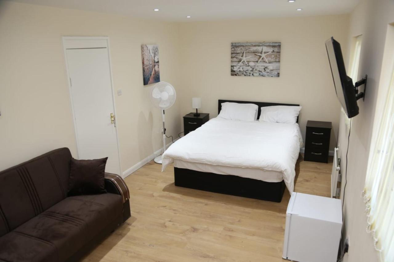Budget 4-bedrooms In Thamesmead Hébergement de vacances Londres