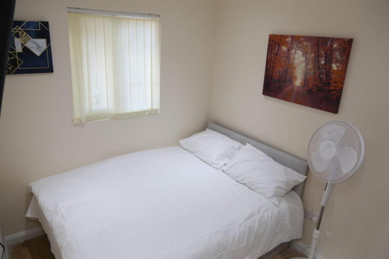 Budget 4-bedrooms In Thamesmead Hébergement de vacances Londres