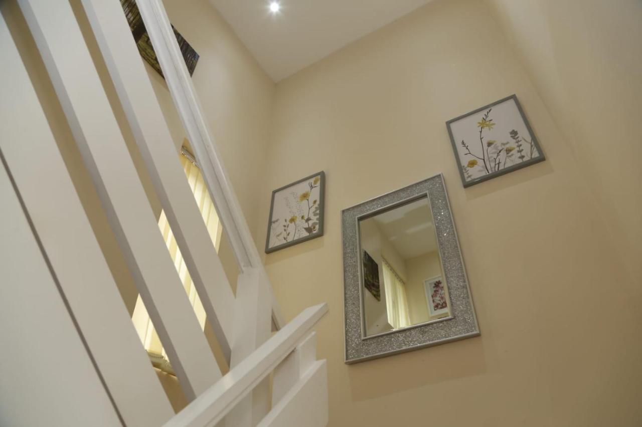 Budget 4-bedrooms In Thamesmead Hébergement de vacances Londres