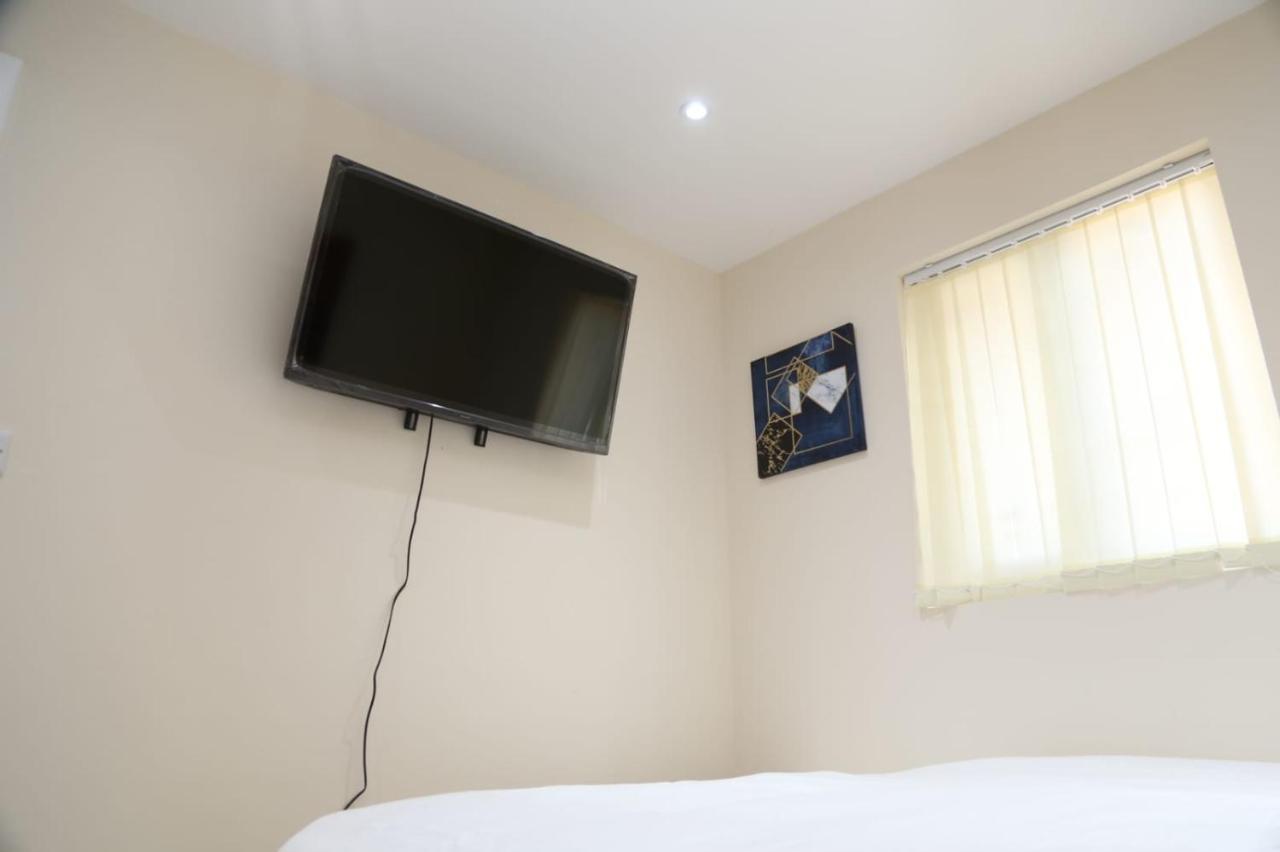 Hébergement de vacances Budget 4-bedrooms In Thamesmead *